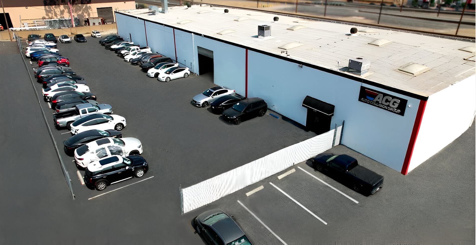 Auto Collision Group Ontario certified auto body shop exterior view