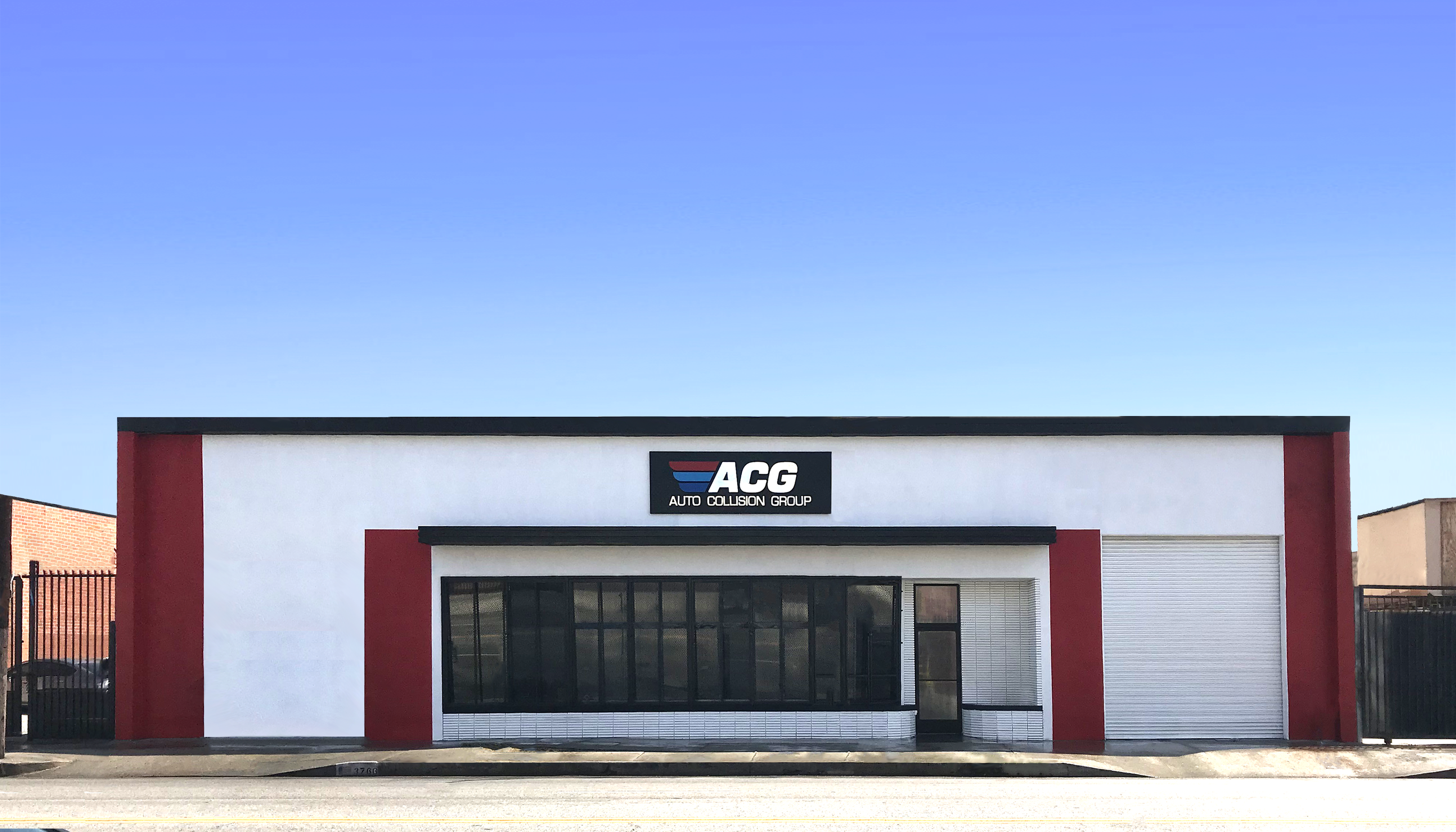 Auto collision repair shop exterior
