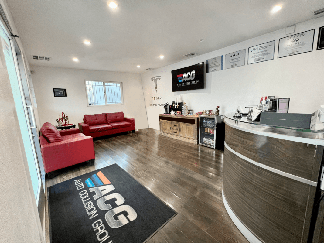 Auto repair shop waiting area