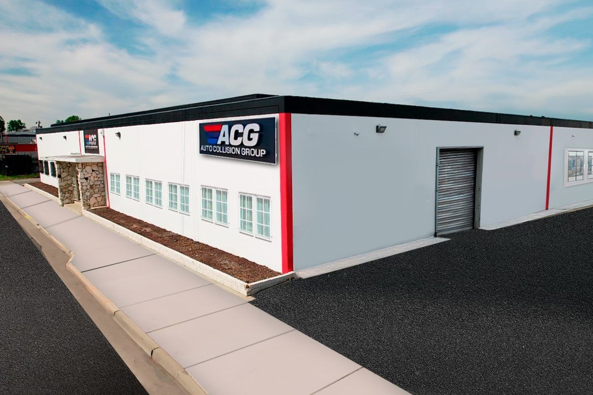 Auto collision repair center exterior